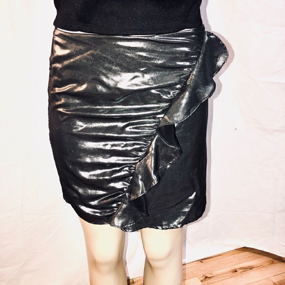 LFT  ruffle metallic skirt
